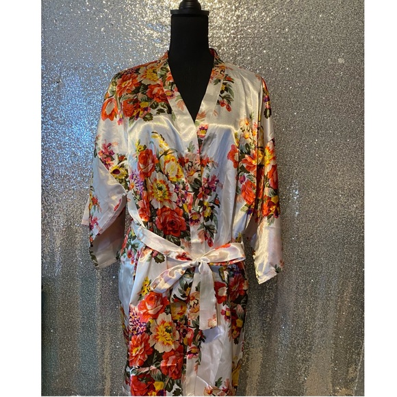 90s Vintage Satin Floral Robe. XL (Fits a Large) - Picture 1 of 8